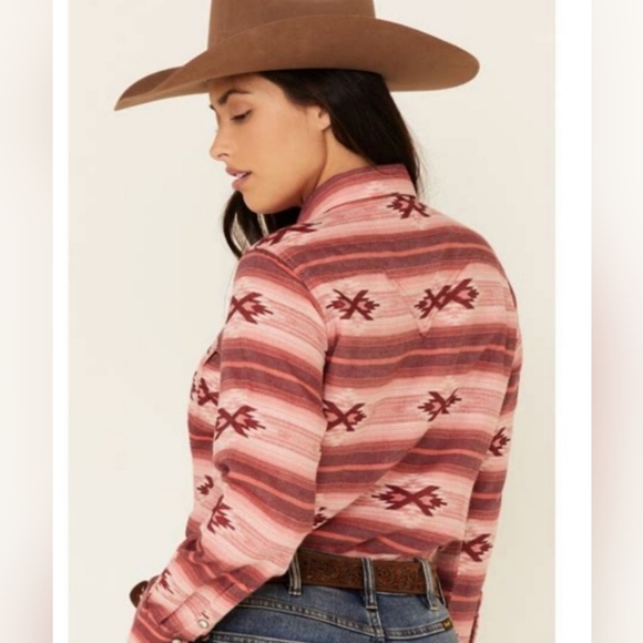 ARIAT REAL Adorable Red Serape Long Sleeve Button Snap Western Women’s Sz Large - Picture 2 of 16